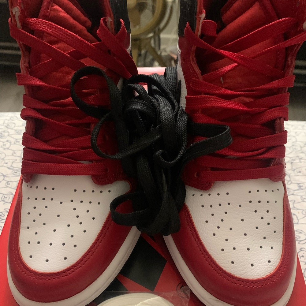Womens Red black and white Air Jordan’s worn twice still in new condition!!!!